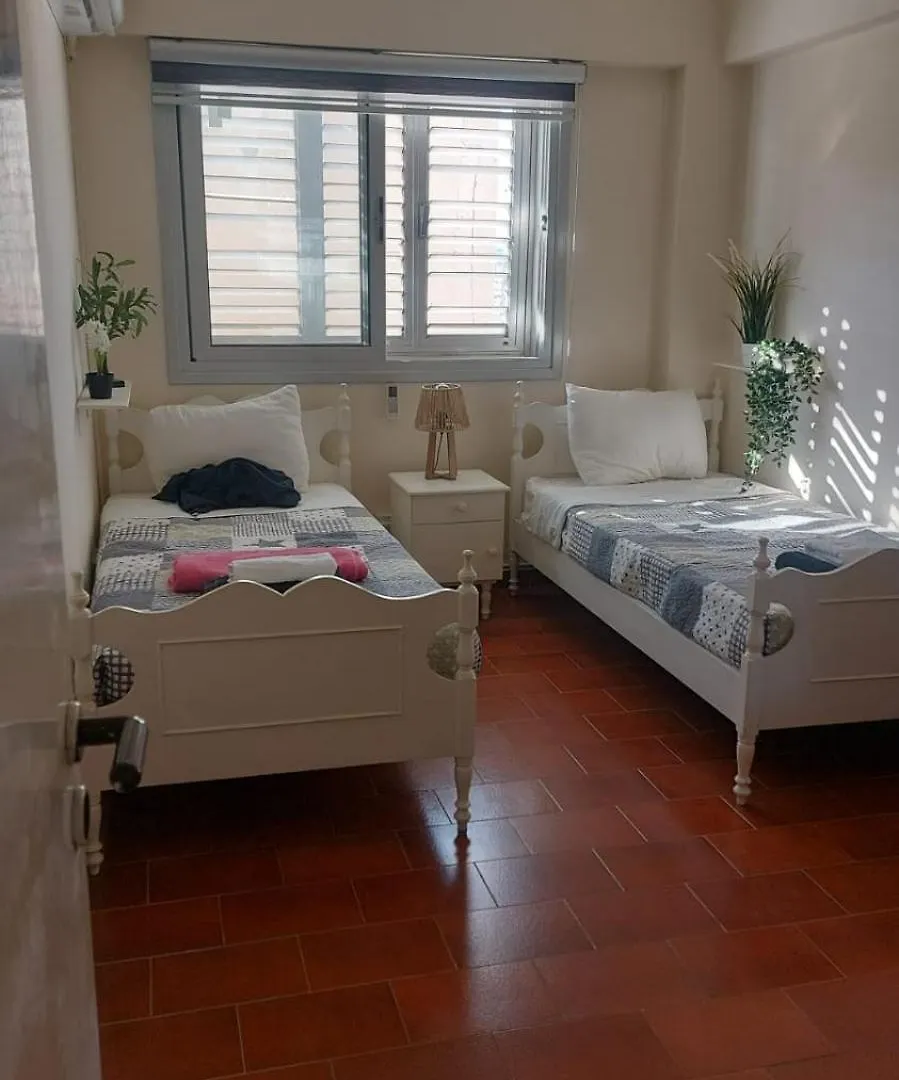 Finnikoudes 2 Bed Sea View Apartment Larnaca