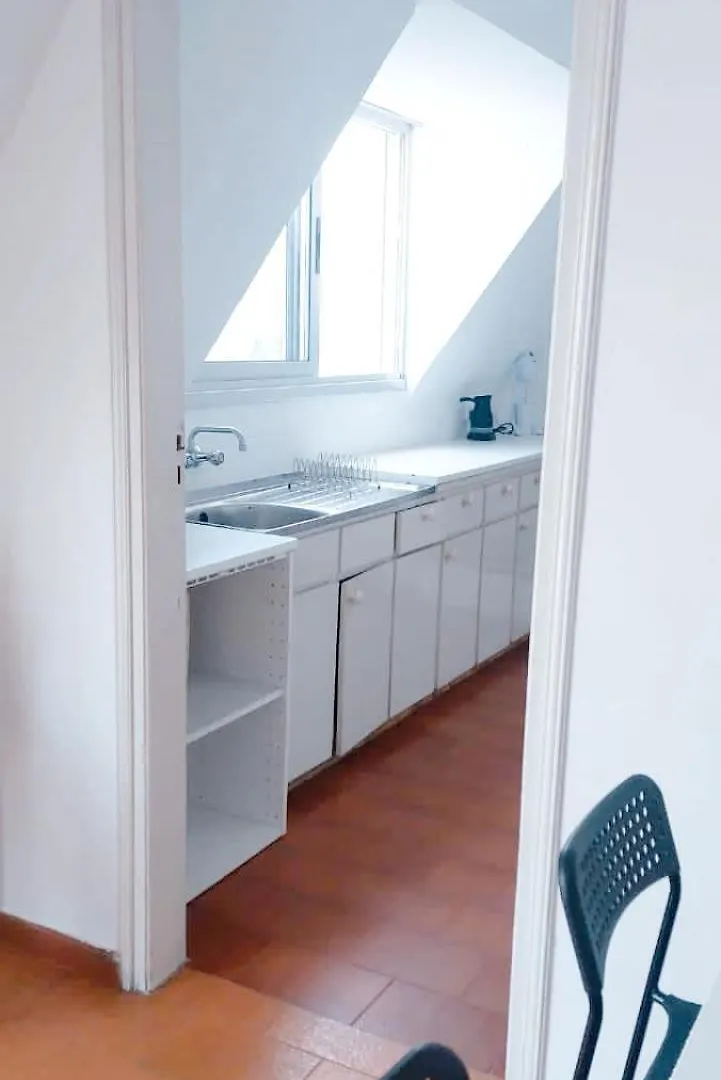 Finnikoudes 2 Bed Sea View Apartment Larnaca